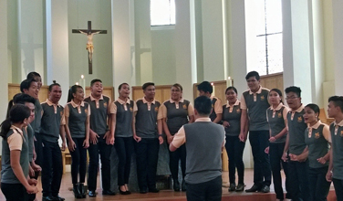 Palawan State University Choir von den Philippinen zu Gast im Kleinen Michel